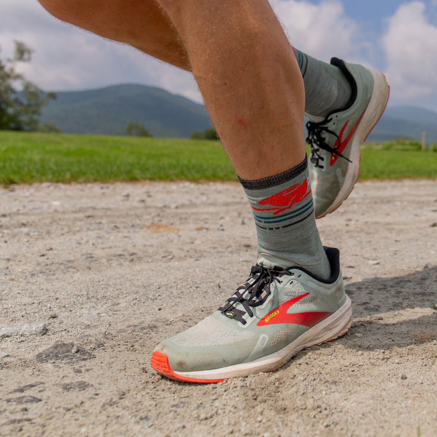 Men's Pacer Micro Crew Ultra-Lightweight Running Socks | Darn Tough