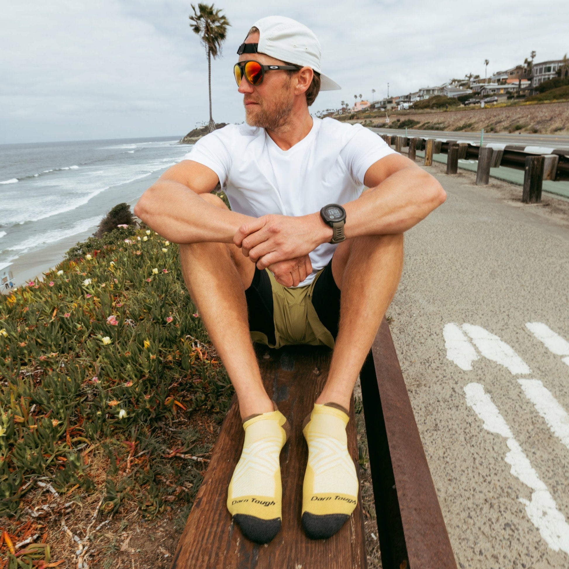 Men's Run No Show Tab Cushioned Ultra-Lightweight Running Socks | Darn Tough