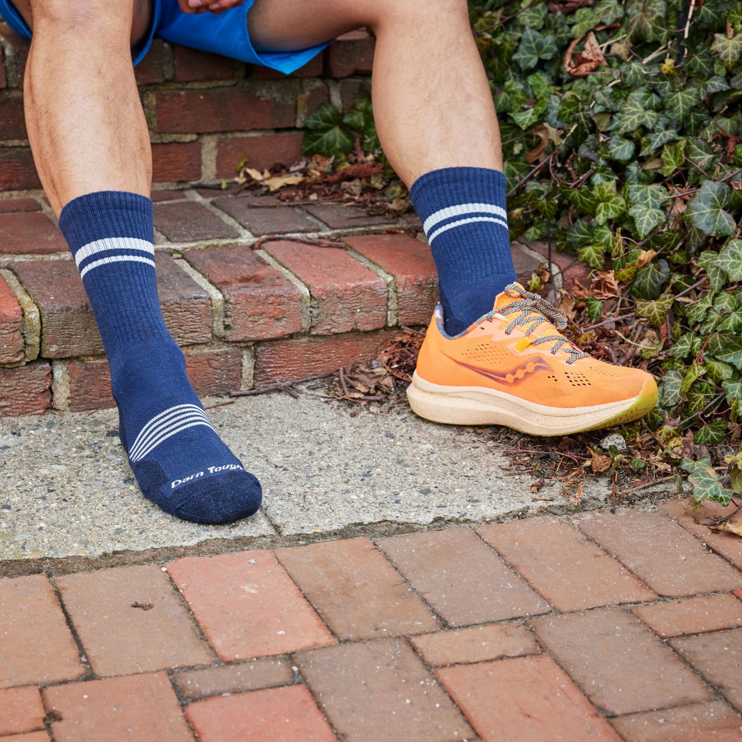 Men's Element Micro Crew Lightweight Running Socks | Darn Tough