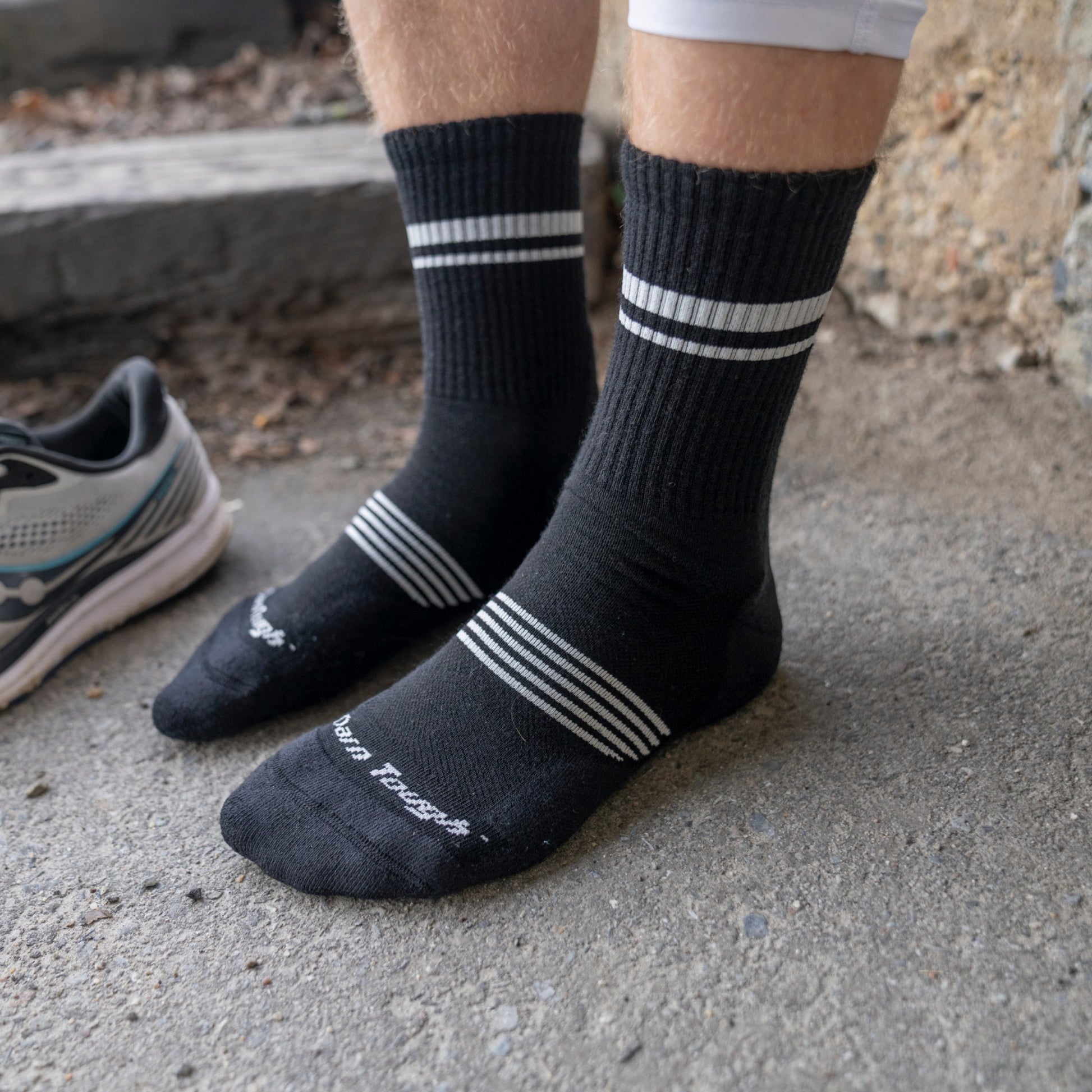 Men's Element Micro Crew Lightweight Running Socks | Darn Tough