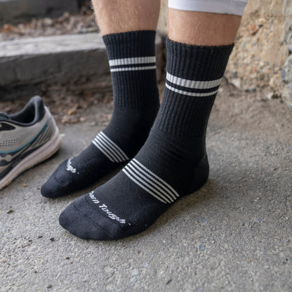 Men's Element Micro Crew Lightweight Running Socks | Darn Tough