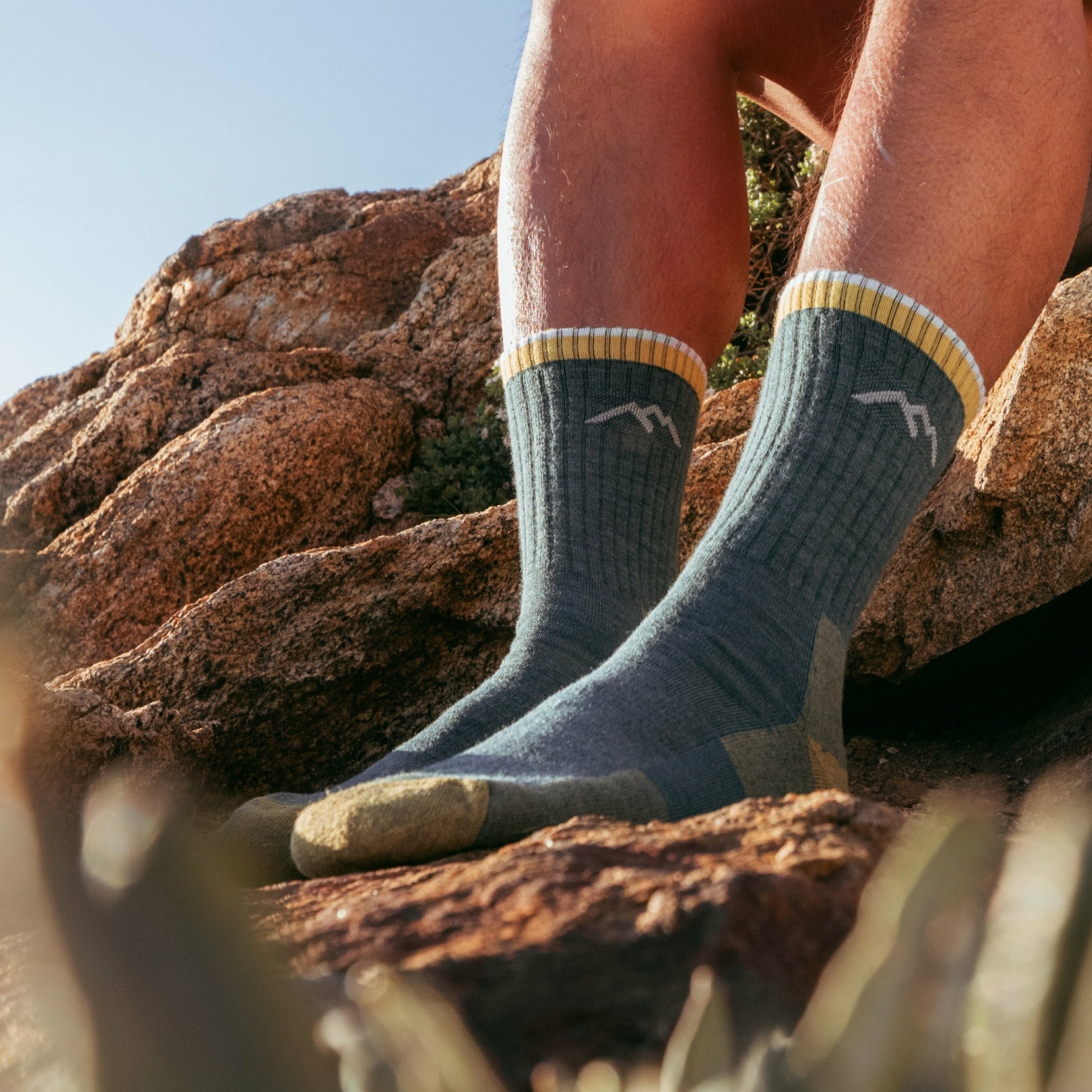 Men's Hiker Micro Crew Midweight Hiking Socks | Darn Tough