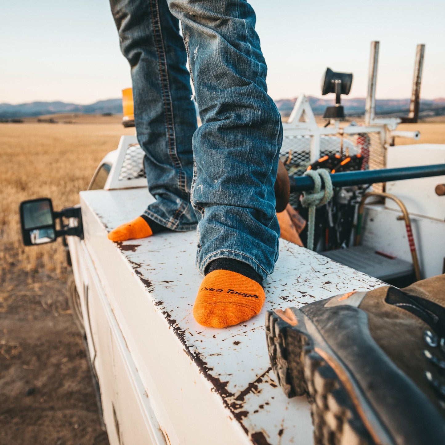 Men's Steely Boot Midweight Work Socks | Darn Tough