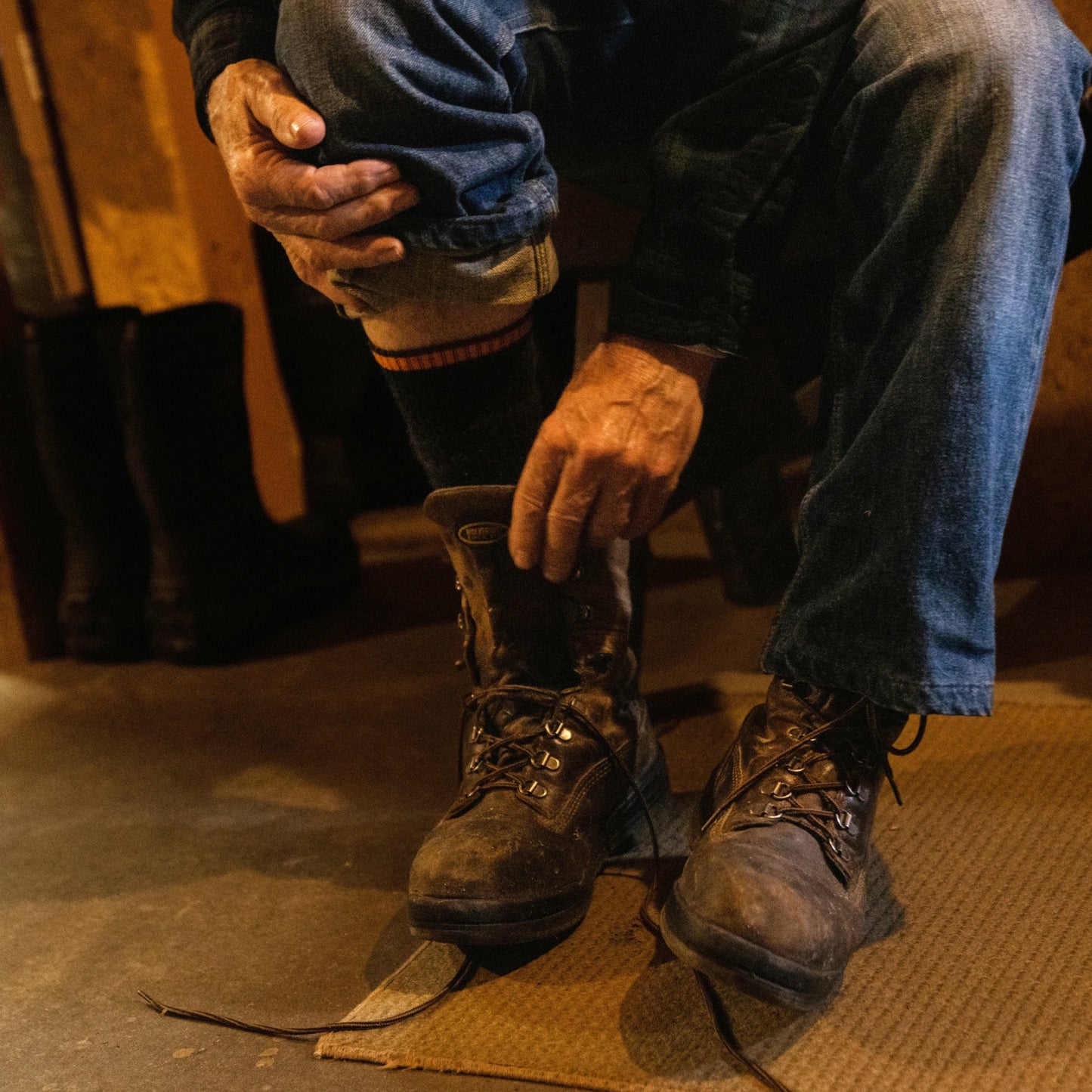 Men's Steely Boot Midweight Work Socks | Darn Tough