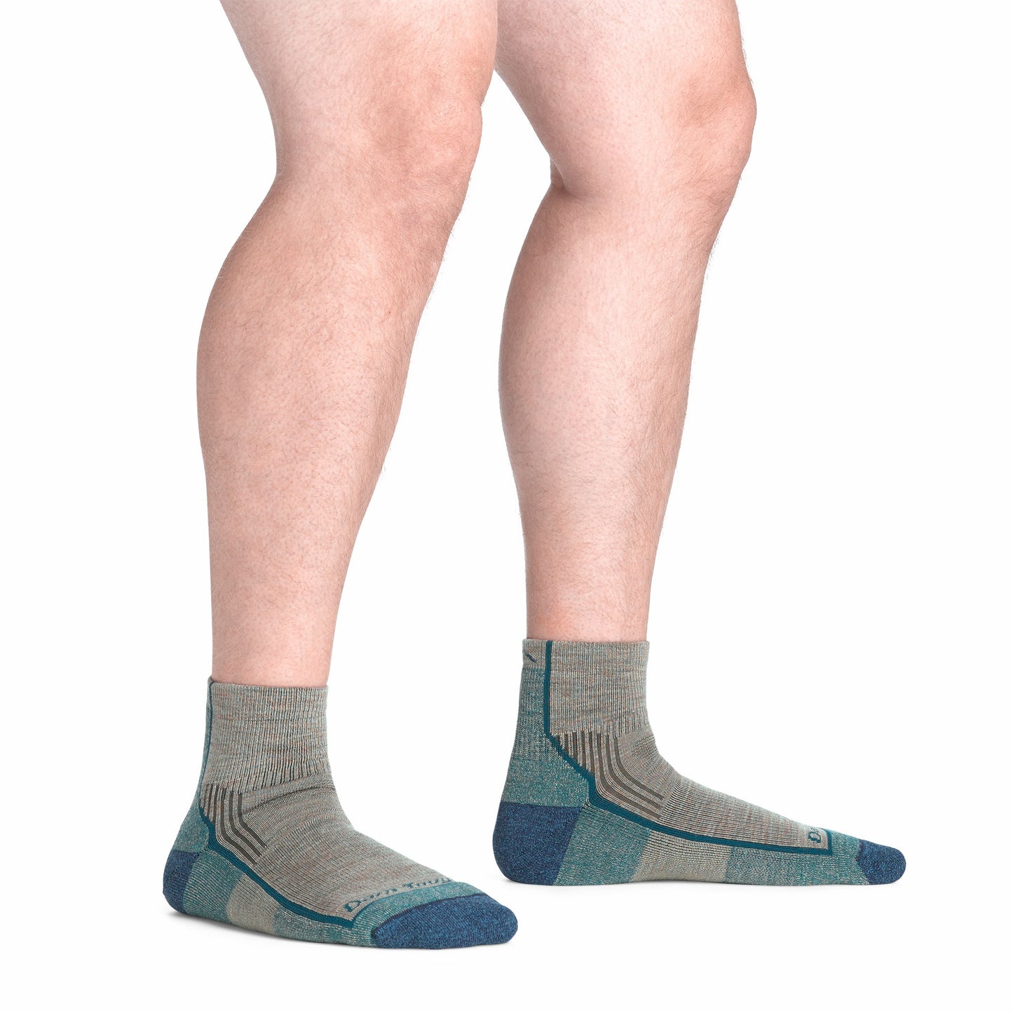 Men's Hiker Quarter Midweight Hiking Socks | Darn Tough