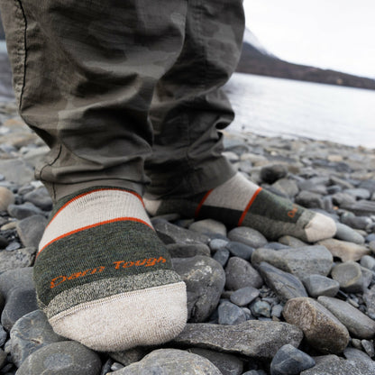 Men's Hiker Boot Full Cushion Midweight Hiking Socks | Darn Tough