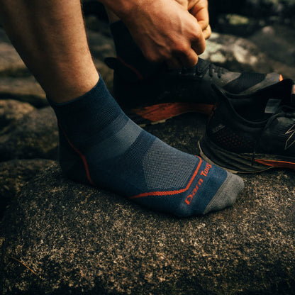 Men's Light Hiker Quarter Lightweight Hiking Socks | Darn Tough