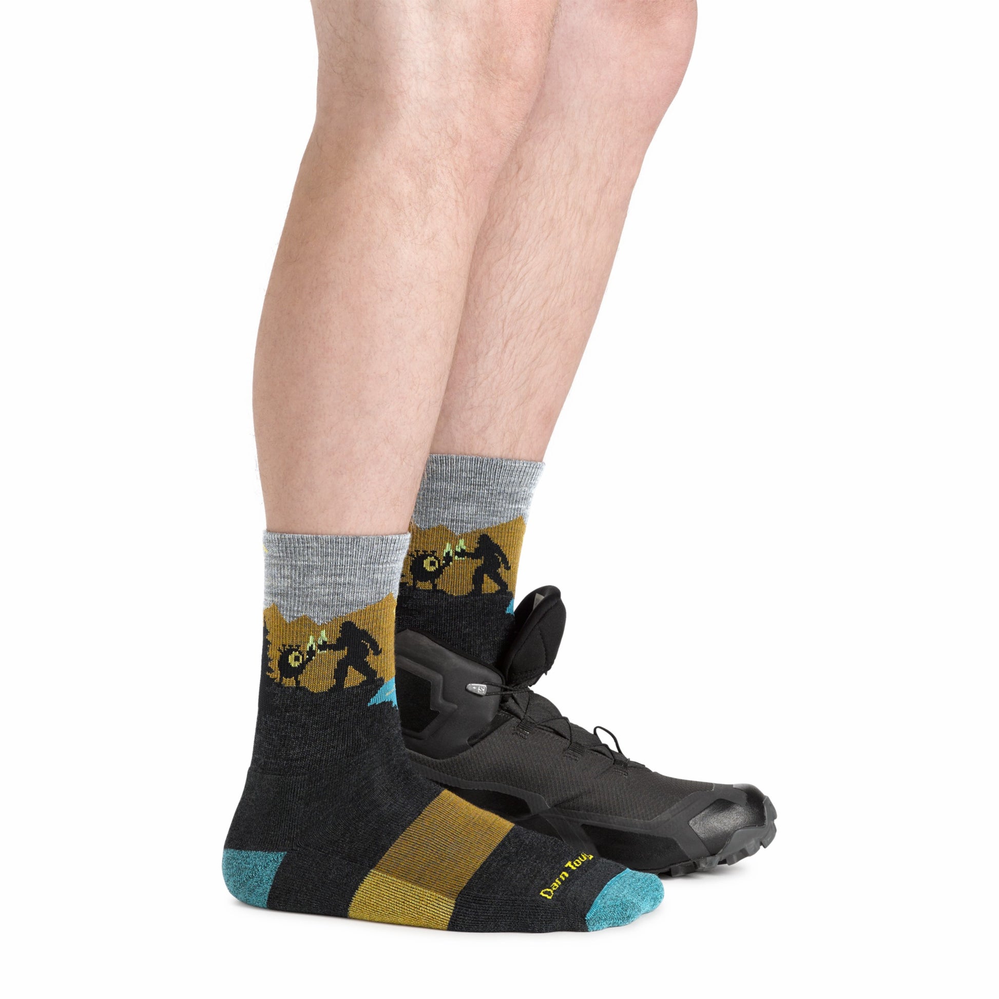 Men's Close Encounters Micro Crew Midweight Hiking Socks | Darn Tough