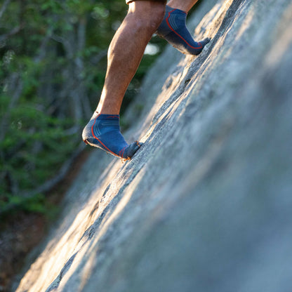 Men's Light Hiker No Show Lightweight Hiking Socks | Darn Tough