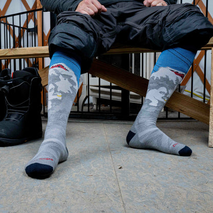 Men's Heady Yeti Over-the-Calf Midweight Ski & Snowboard Socks | Darn Tough