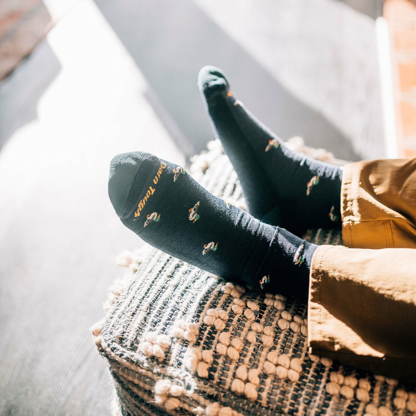 Men's Duck Duck Moose Crew Lightweight Lifestyle Socks | Darn Tough