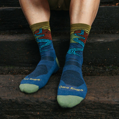 Men's Chasing Waterfalls Micro Crew Lightweight Hiking Socks | Darn Tough