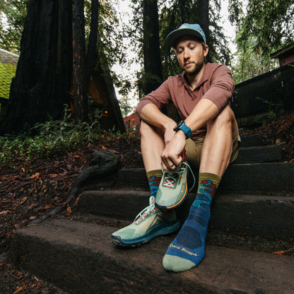 Men's Chasing Waterfalls Micro Crew Lightweight Hiking Socks | Darn Tough