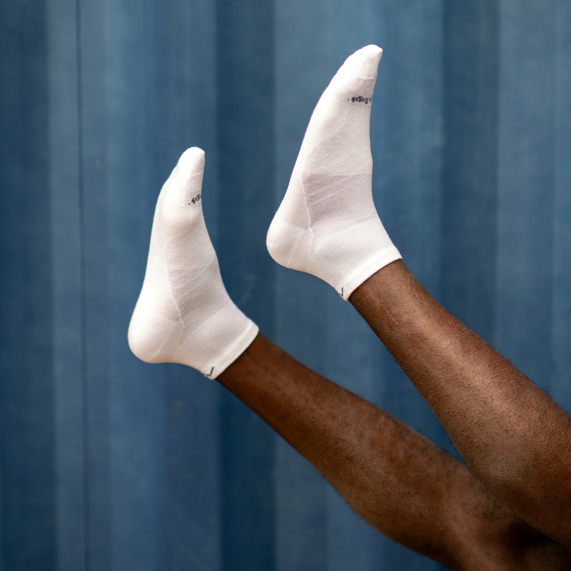 Men's Run Quarter Ultra-Lightweight Running Socks | Darn Tough