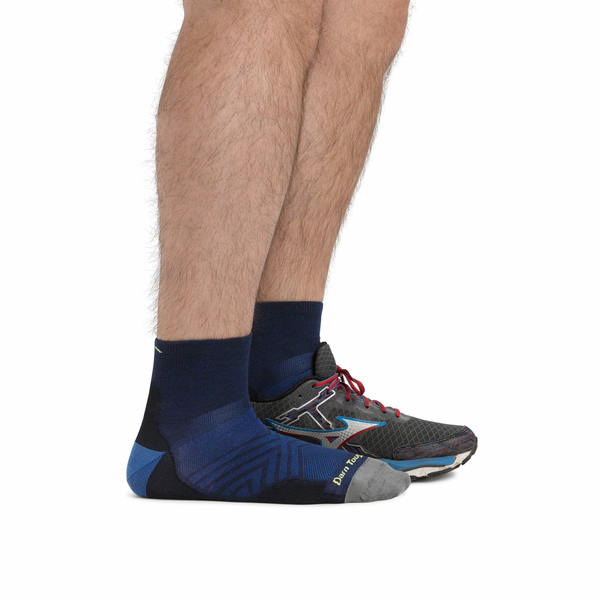 Men's Run Quarter Ultra-Lightweight Running Socks | Darn Tough