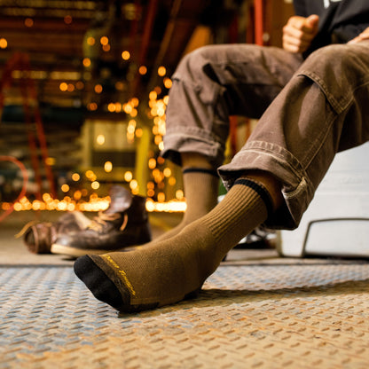 Men's Fred Tuttle Micro Crew Midweight Work Socks | Darn Tough