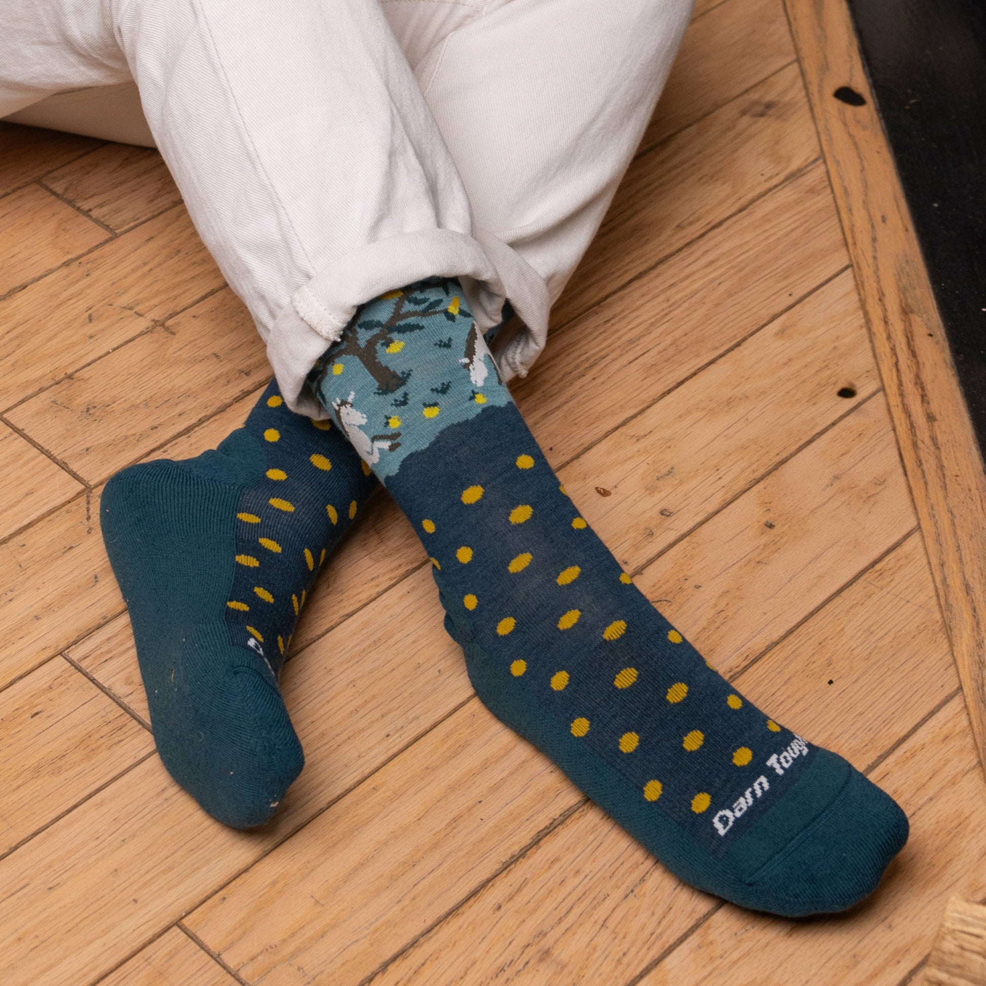 Women's Wild Life Crew Lightweight Lifestyle Socks | Darn Tough