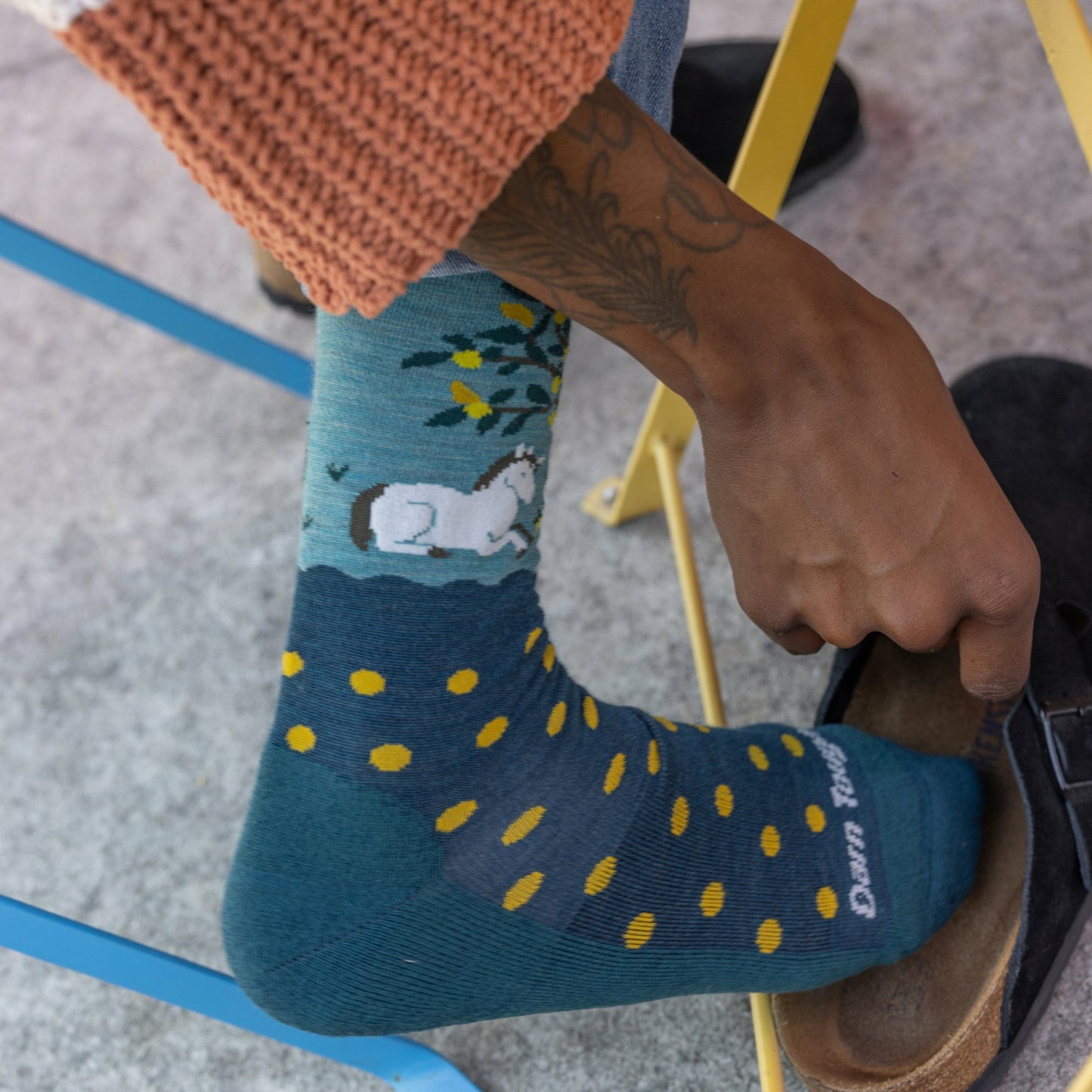 Women's Wild Life Crew Lightweight Lifestyle Socks | Darn Tough