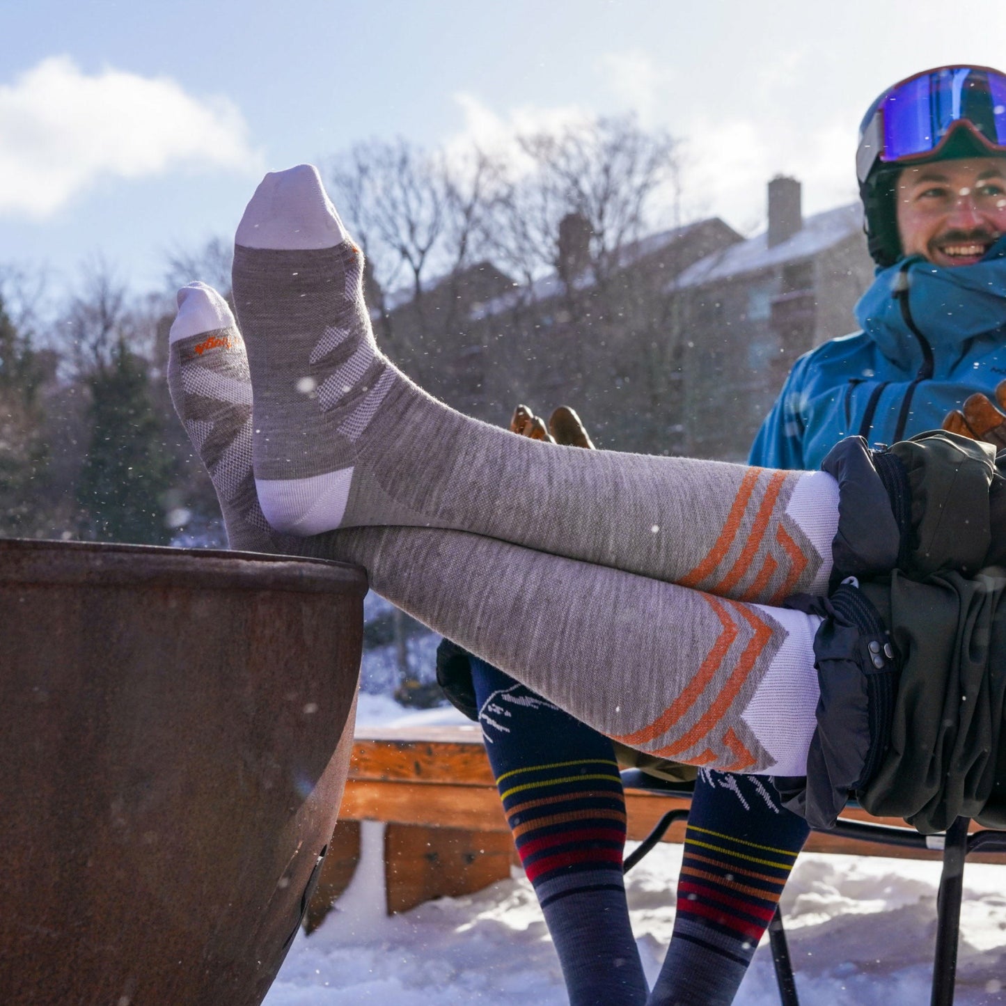 Women's Peaks RFL Over-the-Calf Ultra-Lightweight Ski & Snowboard Socks | Darn Tough