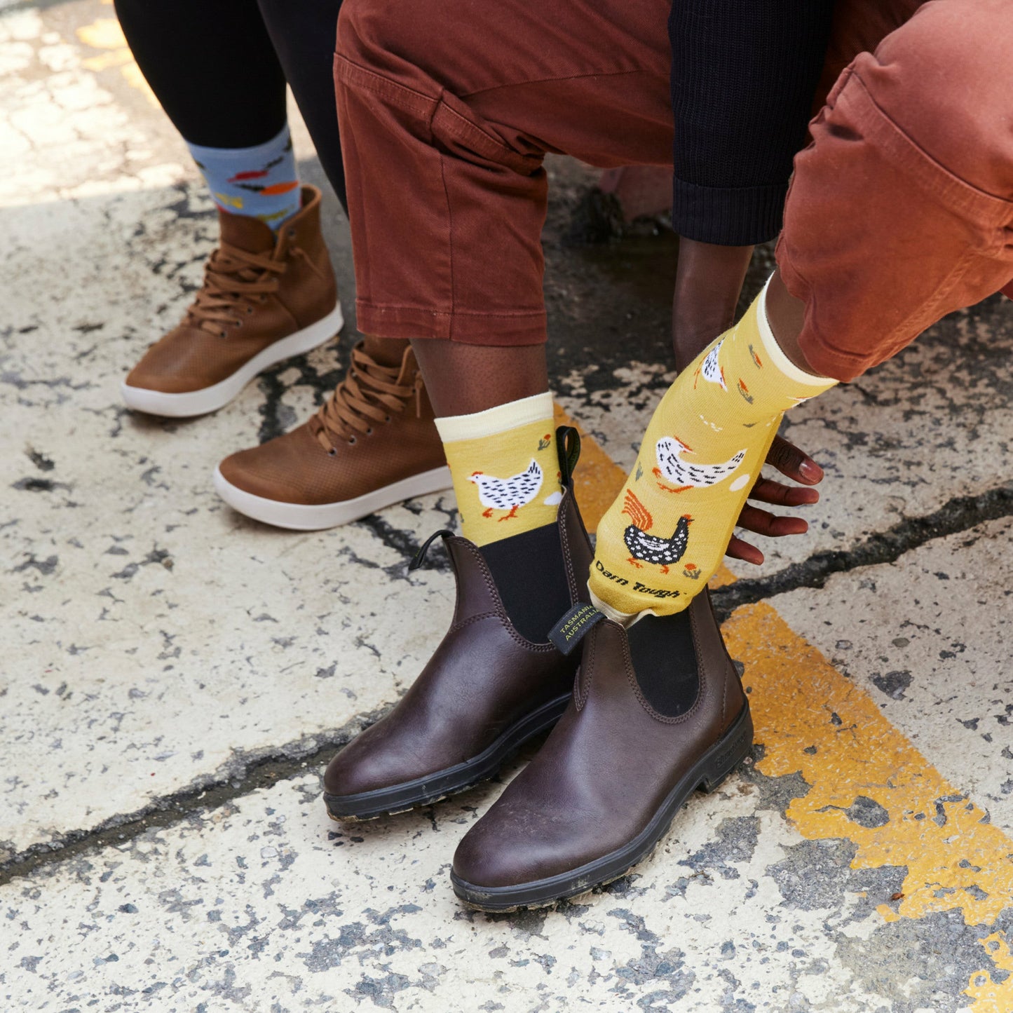 Women's Mother Clucker Crew Lightweight Lifestyle Socks | Darn Tough