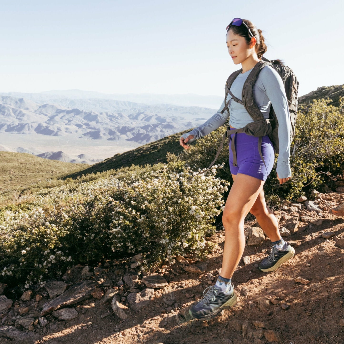 Women's Hiker Quarter Midweight Hiking Socks | Darn Tough