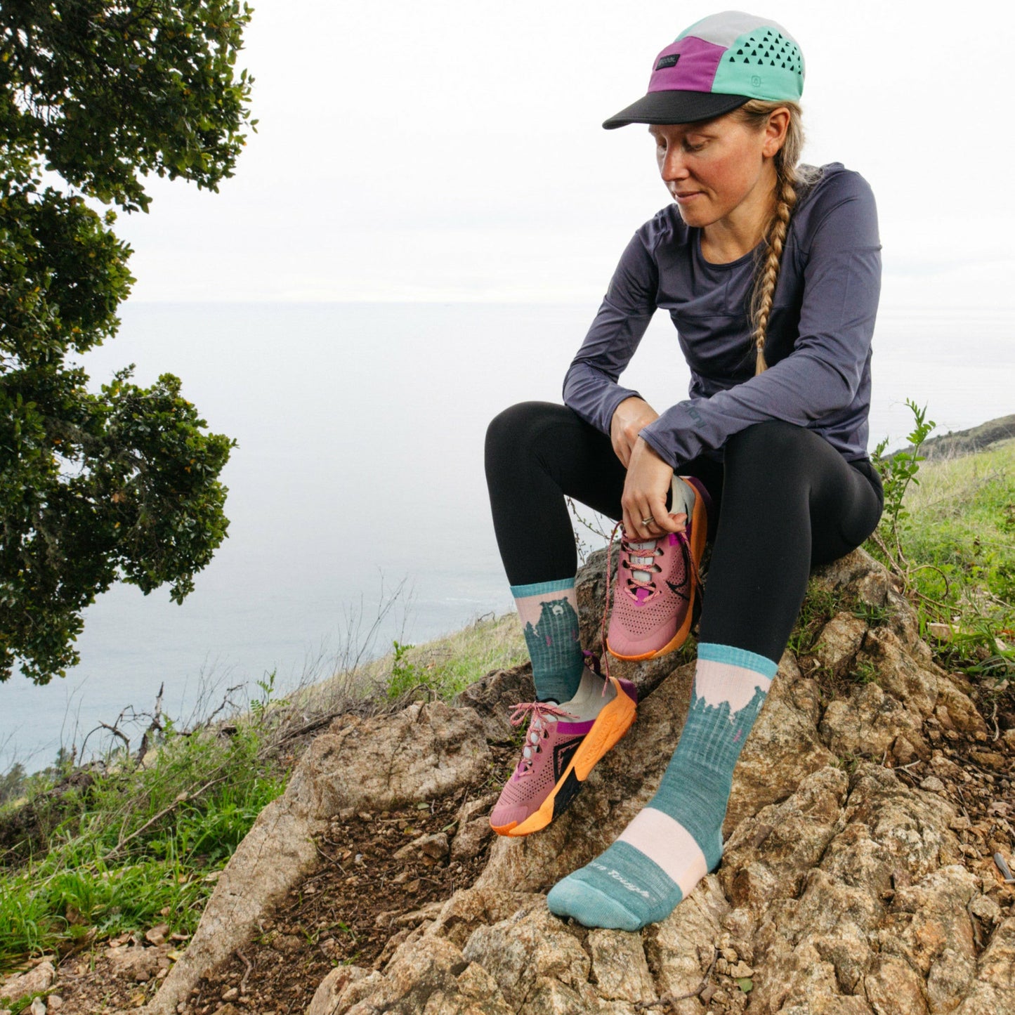 Women's Bear Town Micro Crew Lightweight Hiking Socks | Darn Tough