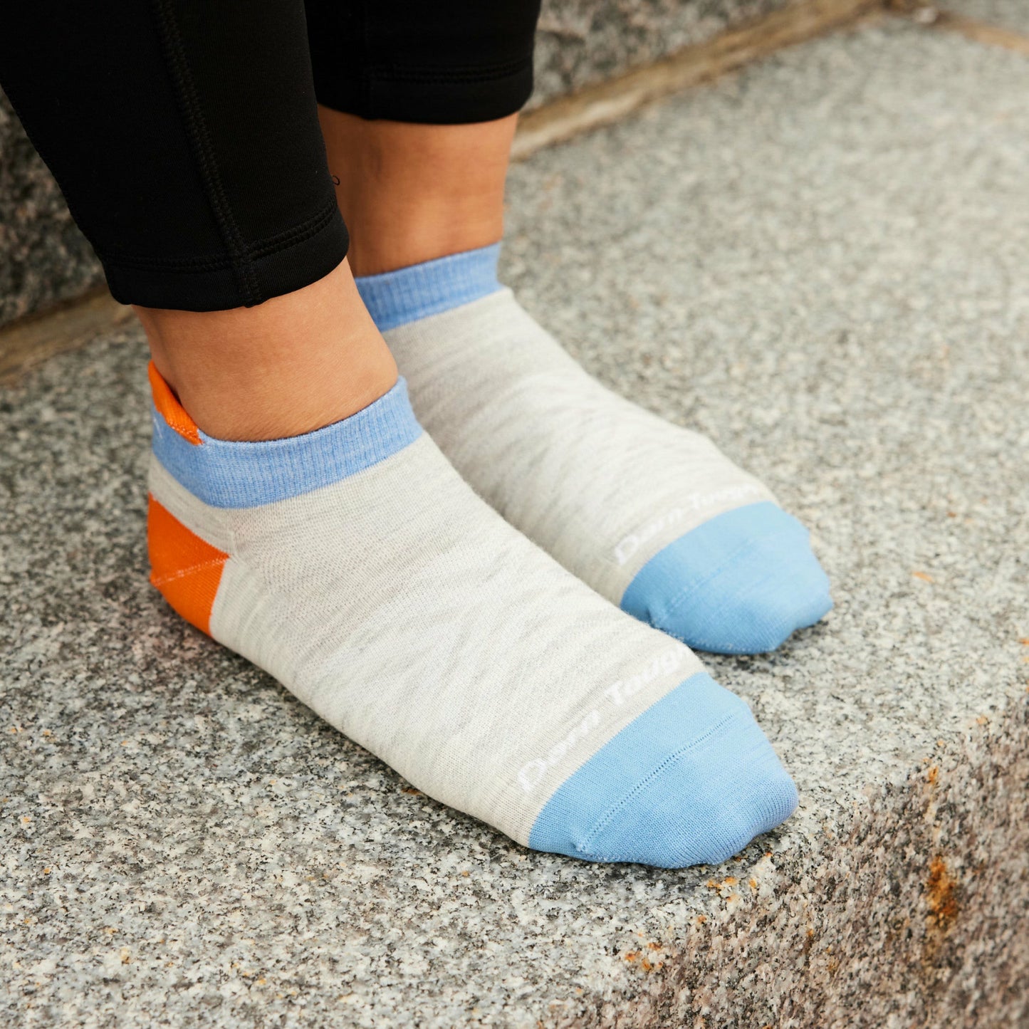 Women's Run No Show Tab Ultra-Lightweight Running Socks | Darn Tough