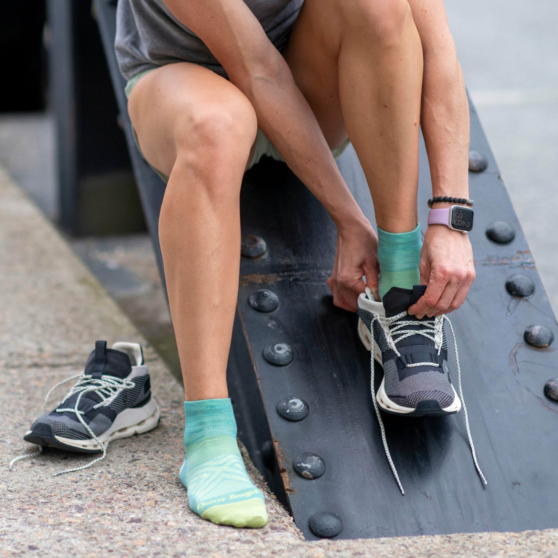 Women's Run Quarter Ultra-Lightweight Running Socks | Darn Tough
