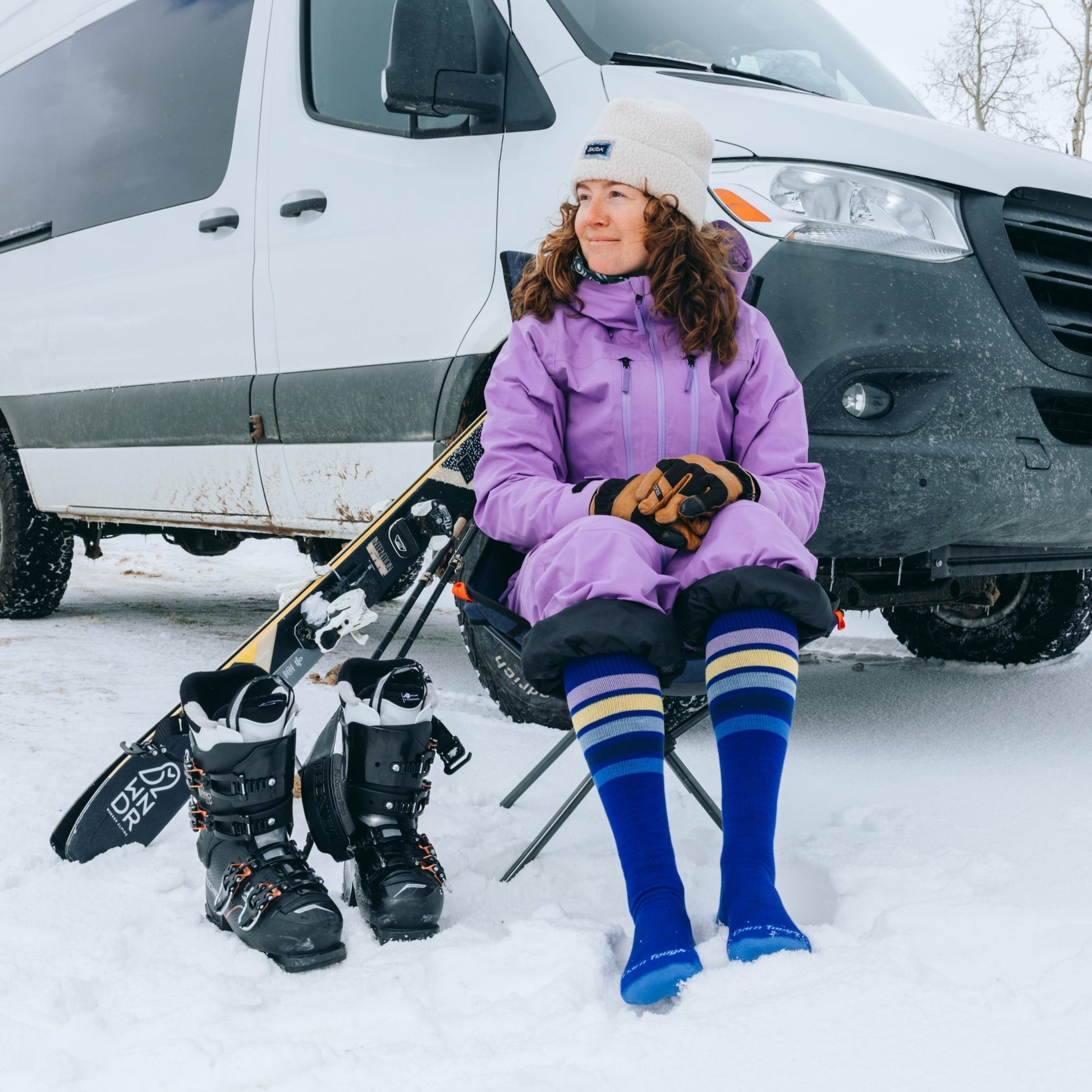 Women's Limited Edition Snowburst Over-the-Calf Midweight Ski & Snowboard Socks | Darn Tough