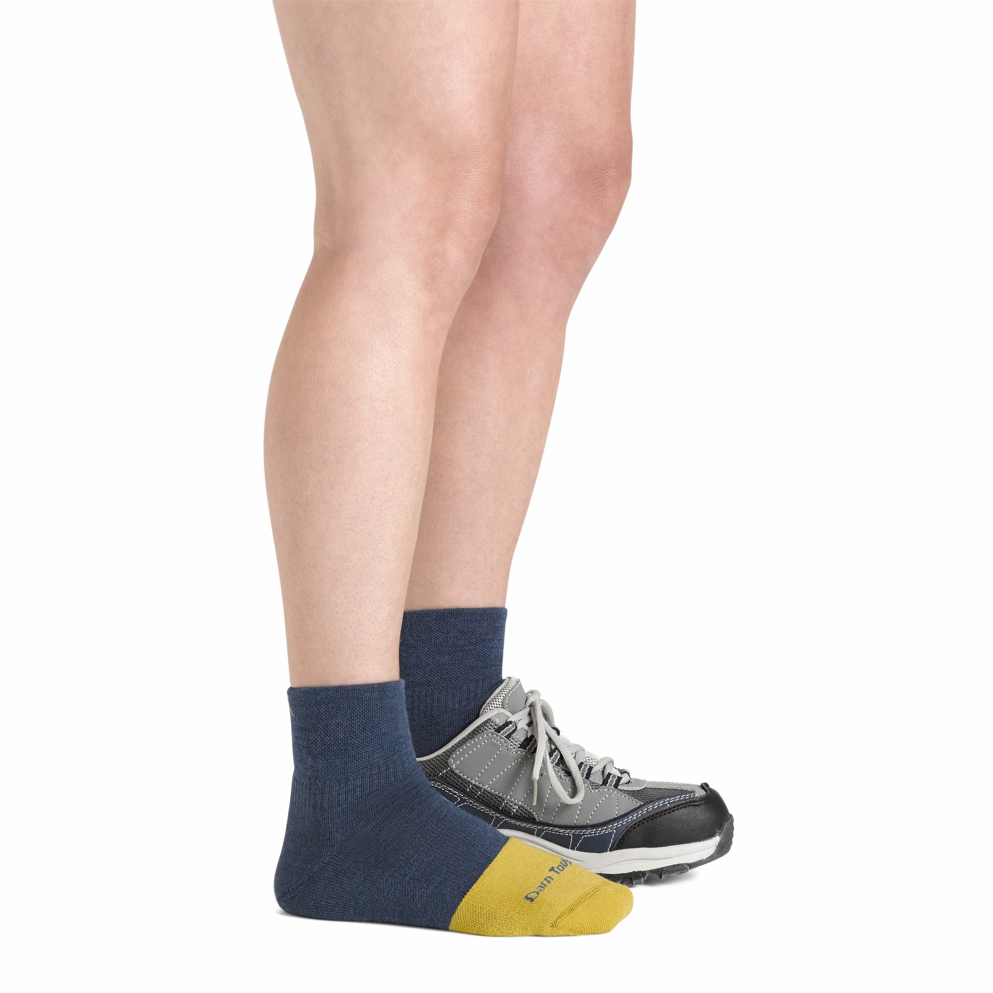 Women's Steely Quarter Midweight Work Socks | Darn Tough