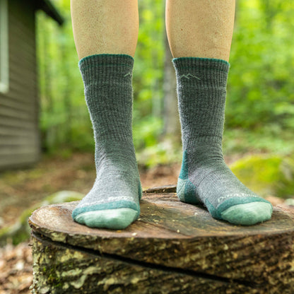 Women's Hiker Boot Midweight Hiking Socks | Darn Tough