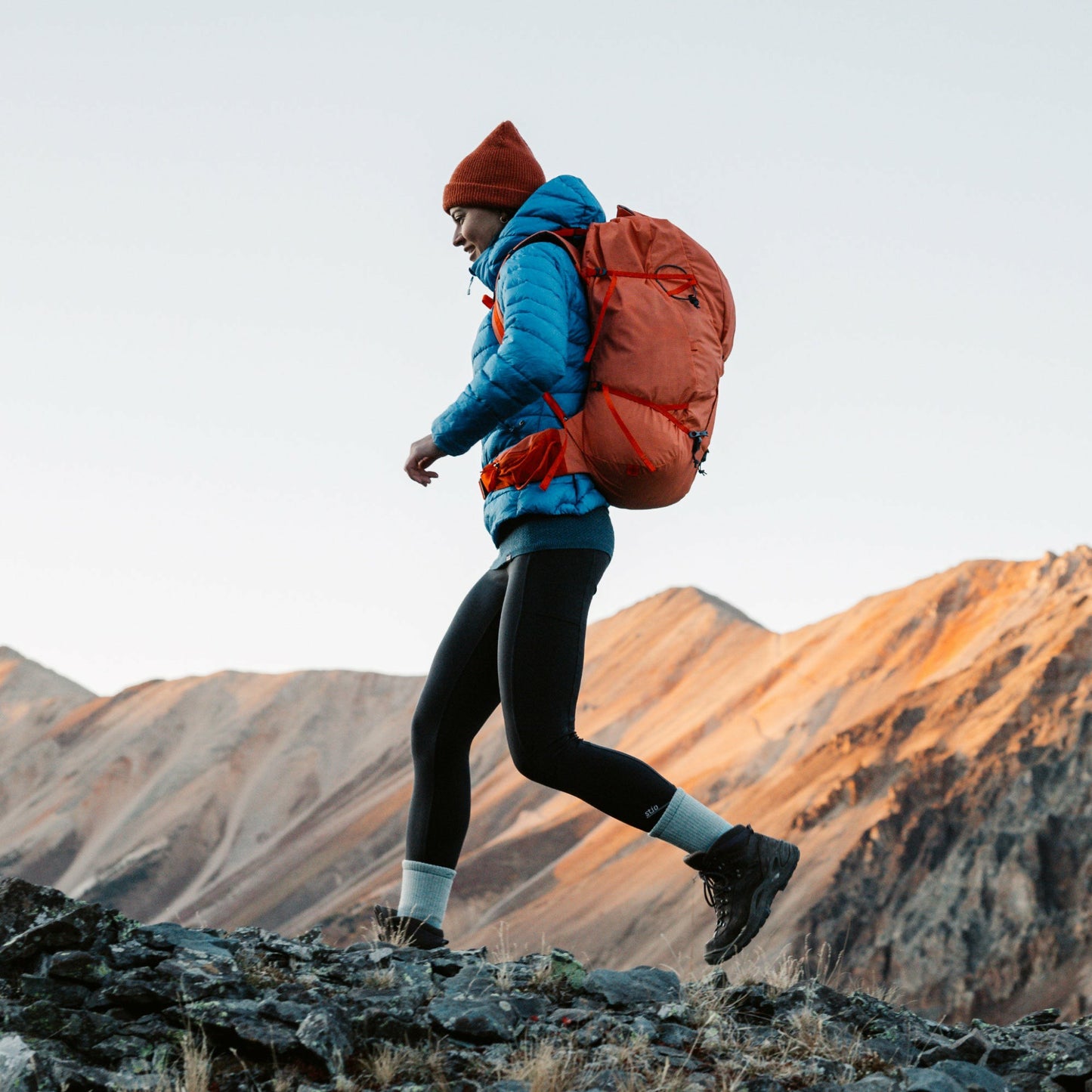 Women's Mountaineering Micro Crew Heavyweight Hiking Socks | Darn Tough