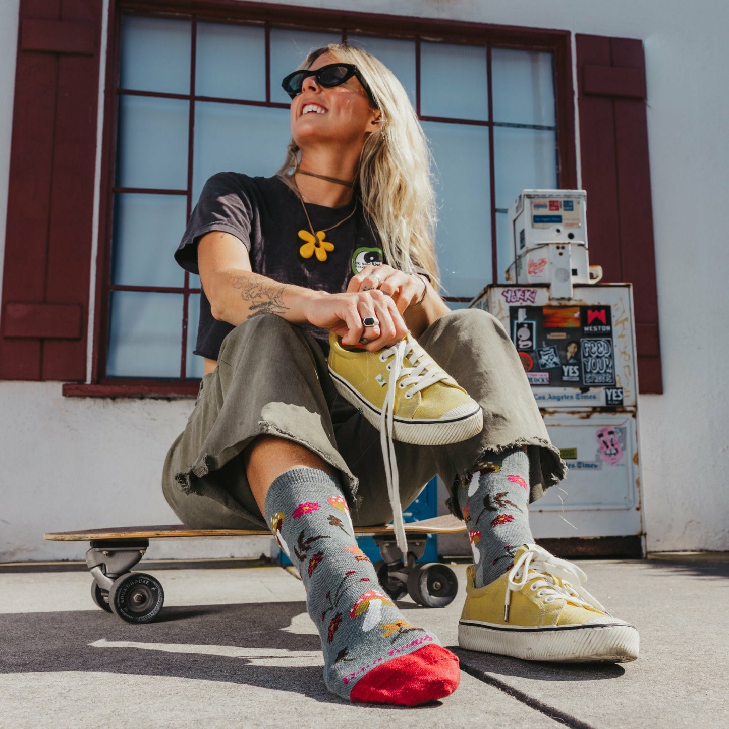 Women's Shroom Bloom Crew Lightweight Lifestyle Socks | Darn Tough