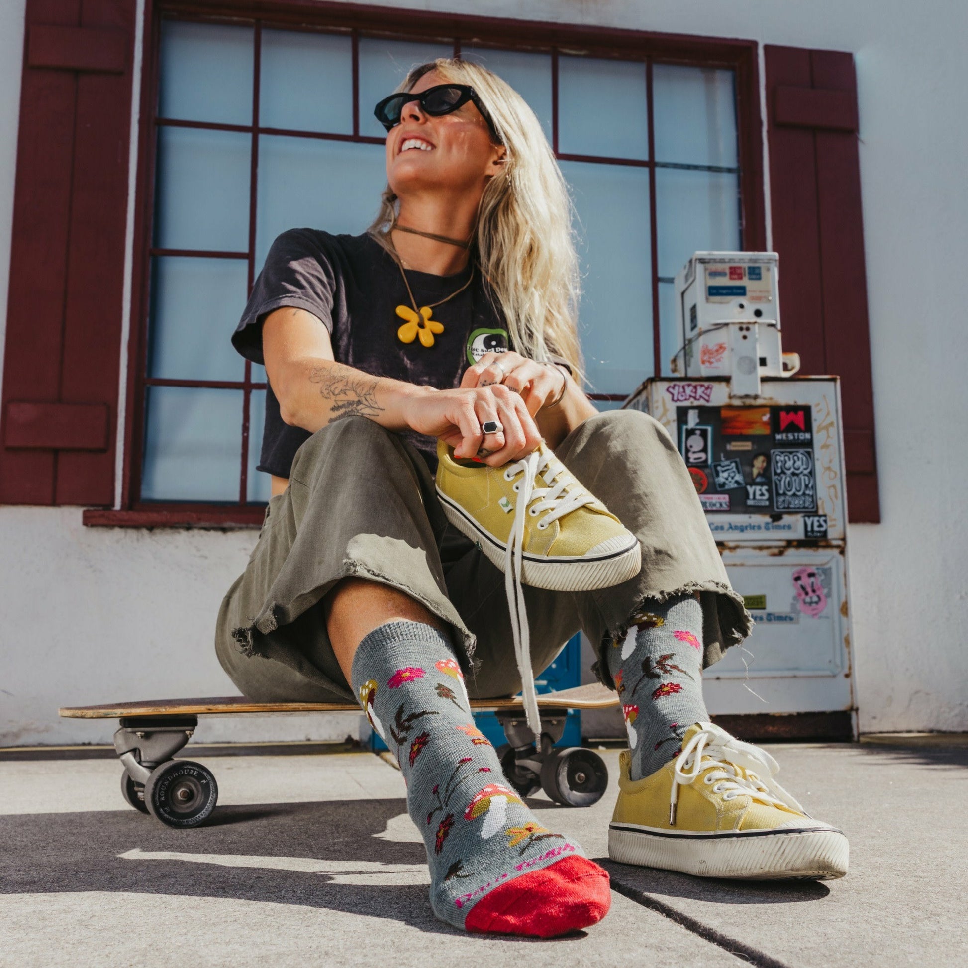 Women's Shroom Bloom Crew Lightweight Lifestyle Socks | Darn Tough