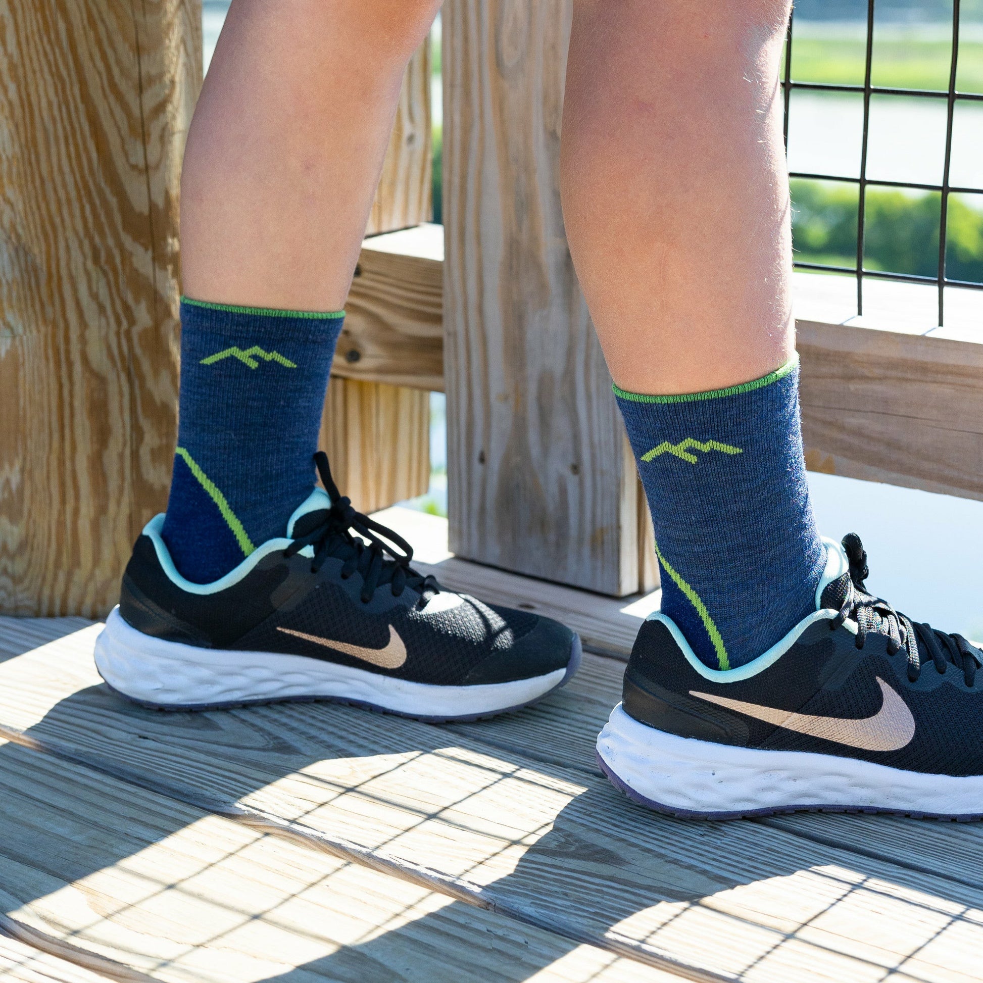Kids Light Hiker Micro Crew Lightweight Hiking Socks | Darn Tough